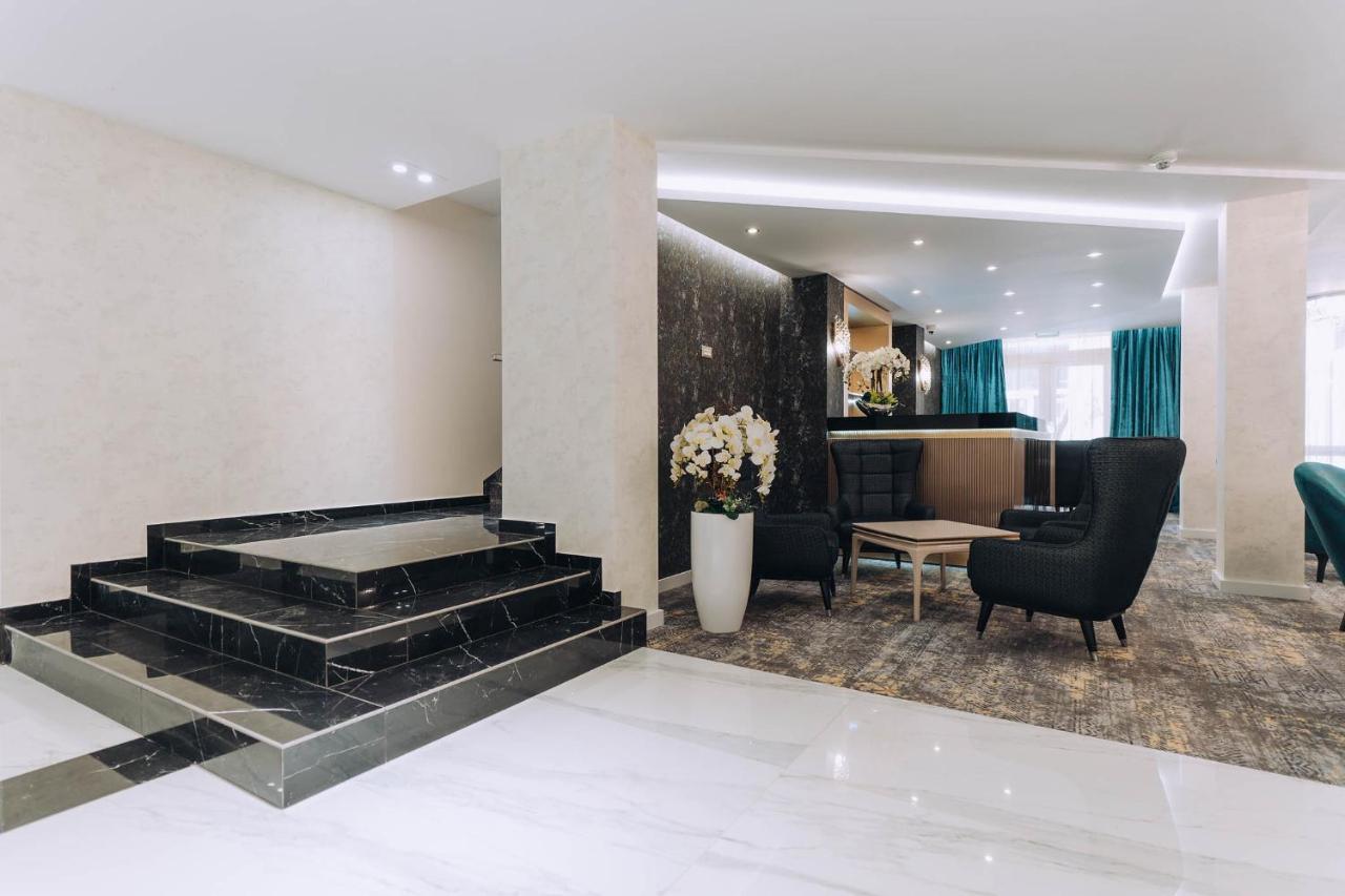 Hotel Perla Baile 1 Mai Eksteriør billede