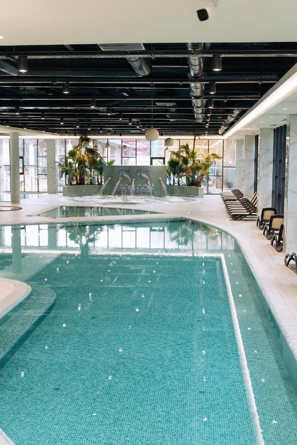 Hotel Perla Baile 1 Mai Eksteriør billede